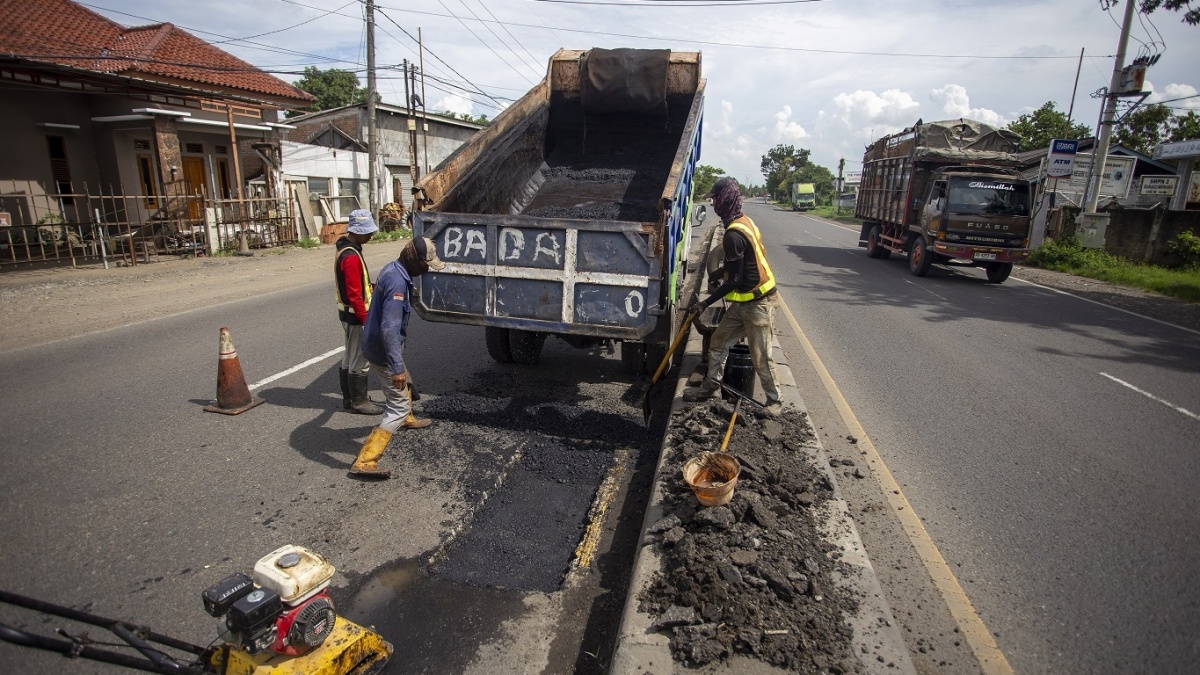 Perbaikan Jalan Rusak di Jalur Mudik Dilakukan Minimal 10 Hari Sebelum Lebaran