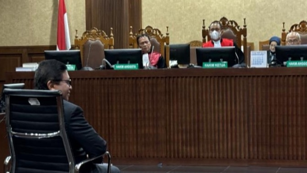 Curhat di Sidang, Riezky Aprilia Ngaku Disuruh Hasto PDIP Agar Mundur dari DPR