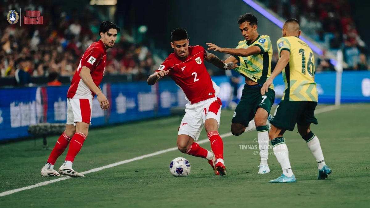 Kabar Buruk! Hamstring Mees Hilgers Bermasalah