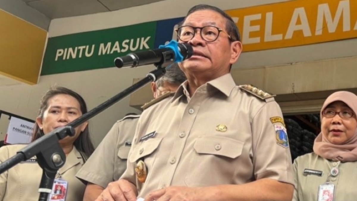 Wajibkan ASN Jakarta Naik Angkutan Umum Tiap Rabu, Pramono Anung: Saya Setengah Memaksa