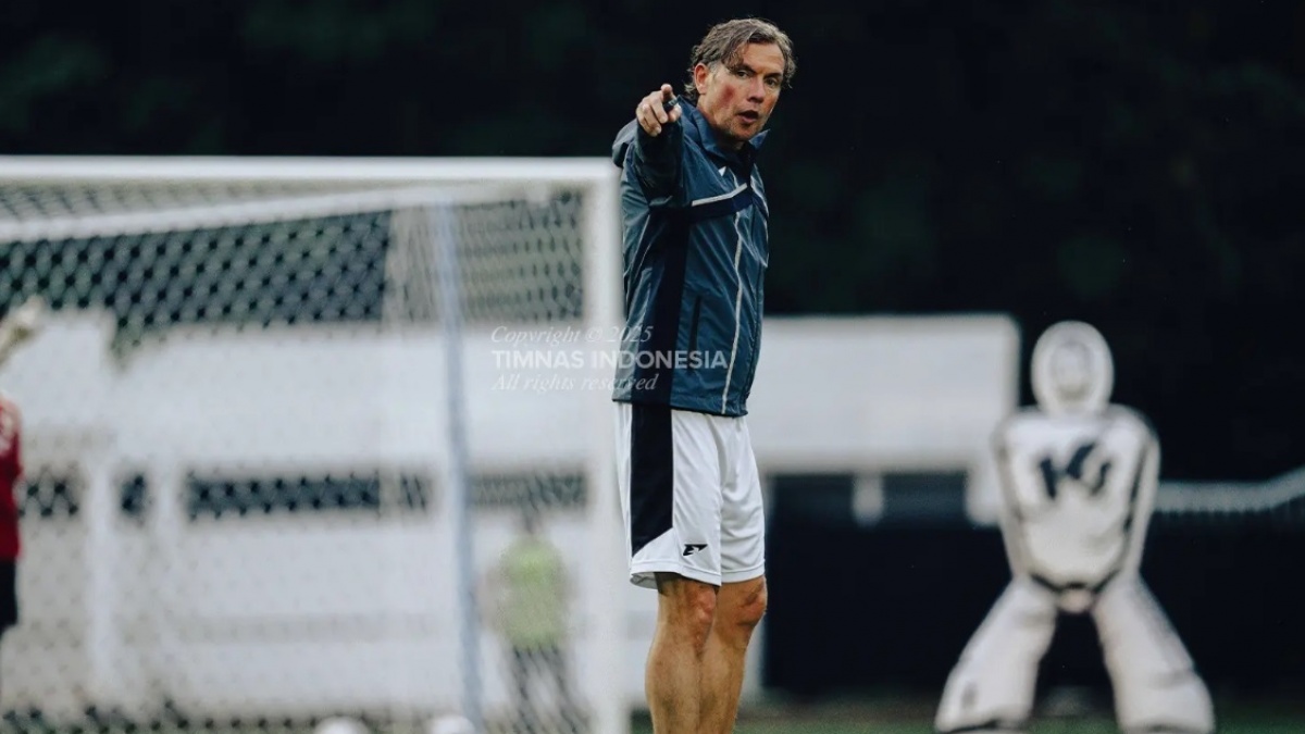Alex Pastoor Ngarep Rumor Jadi Pelatih Ajax Amsterdam Jadi Kenyataan