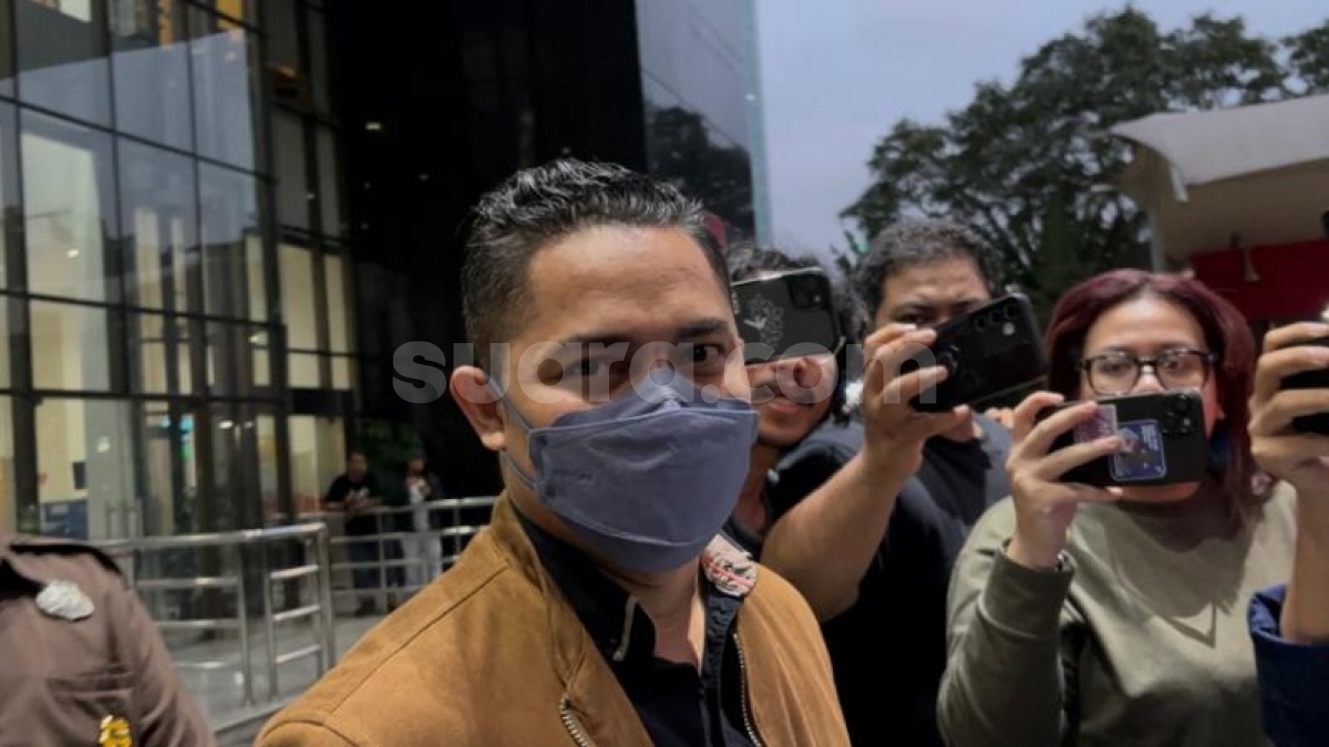Usai Diperiksa KPK Kasus TPPU SYL, Begini Reaksi Adik Febri Diansyah