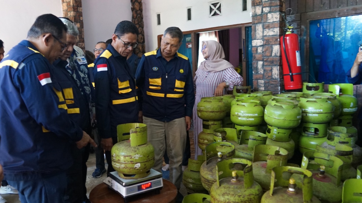 Wamen ESDM Pastikan Distribusi BBM dan LPG di Sumbar Aman