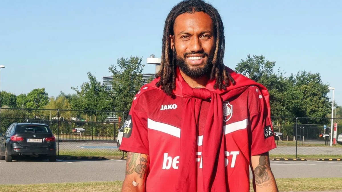 Karier Buruk Pemain Keturunan Indonesia Jairo Riedewald: Terancam Jadi Pengangguran