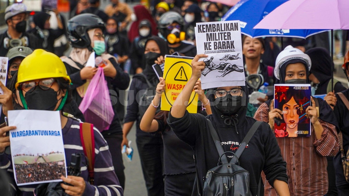 Alarm Bahaya Militerisme: Ruang Demokrasi Menyempit, Ekonomi Kian Terancam