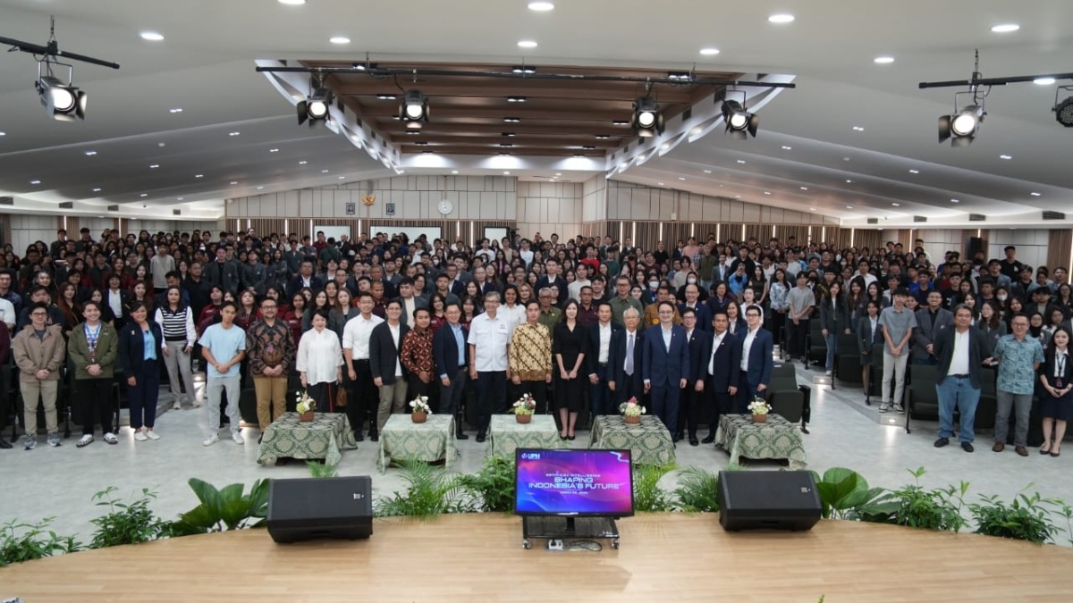 Gibran Kagum! UPH Cetak Mahasiswa AI Siap Saingi Silicon Valley