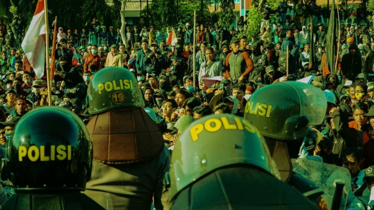Eks Komandan Antiteror Ungkap 4000 Polisi Disiapkan Bentrok dengan Mahasiswa dan Warga