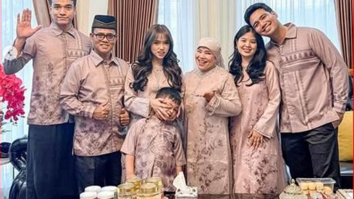 Fuji Geram Dituding Pelit dan Tak Royal ke Keluarga, Bongkar Bukti Transfer Fantastis