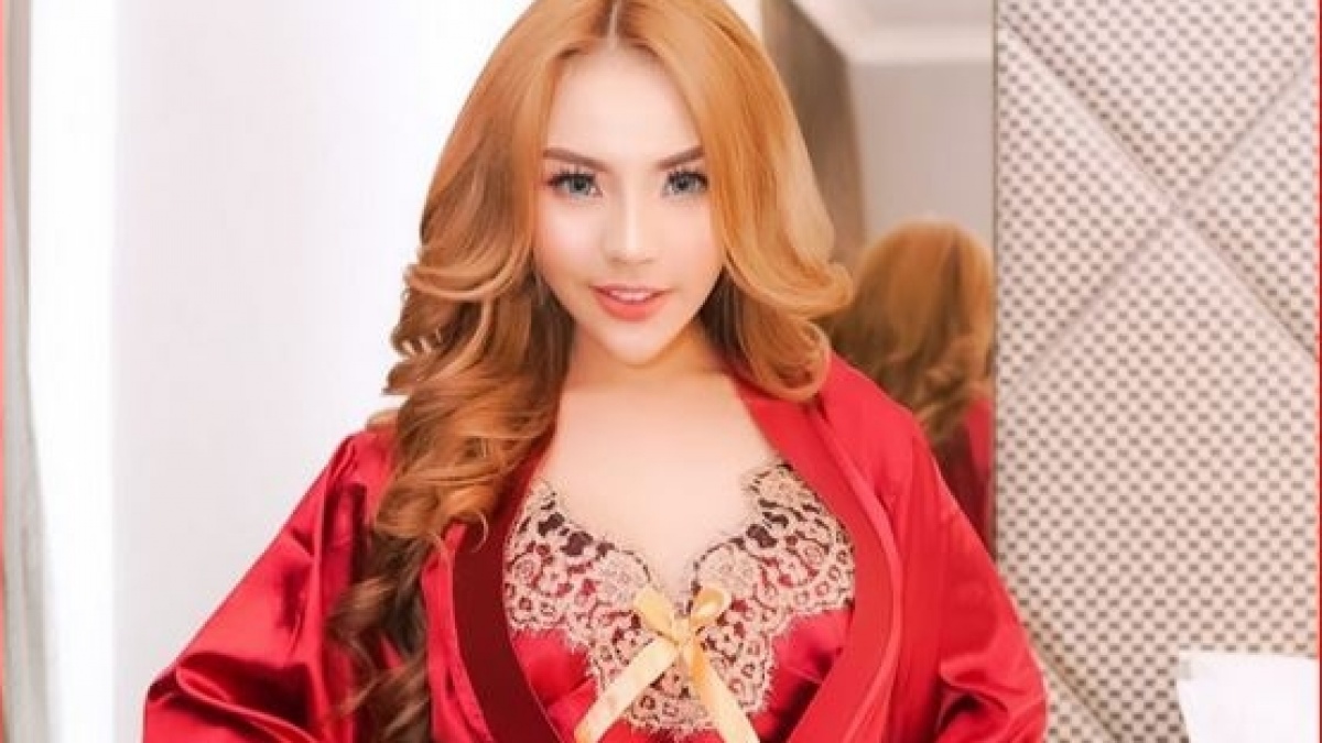 Foto Selfie Kenakan Topeng, Lisa Mariana Kasih Pesan Misterius