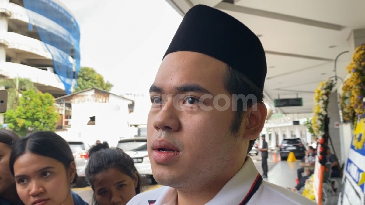 Anak Bungsu Kenang Sosok Ray Sahetapy, Pahlawan Keluarga yang Gemar Bersilaturahmi