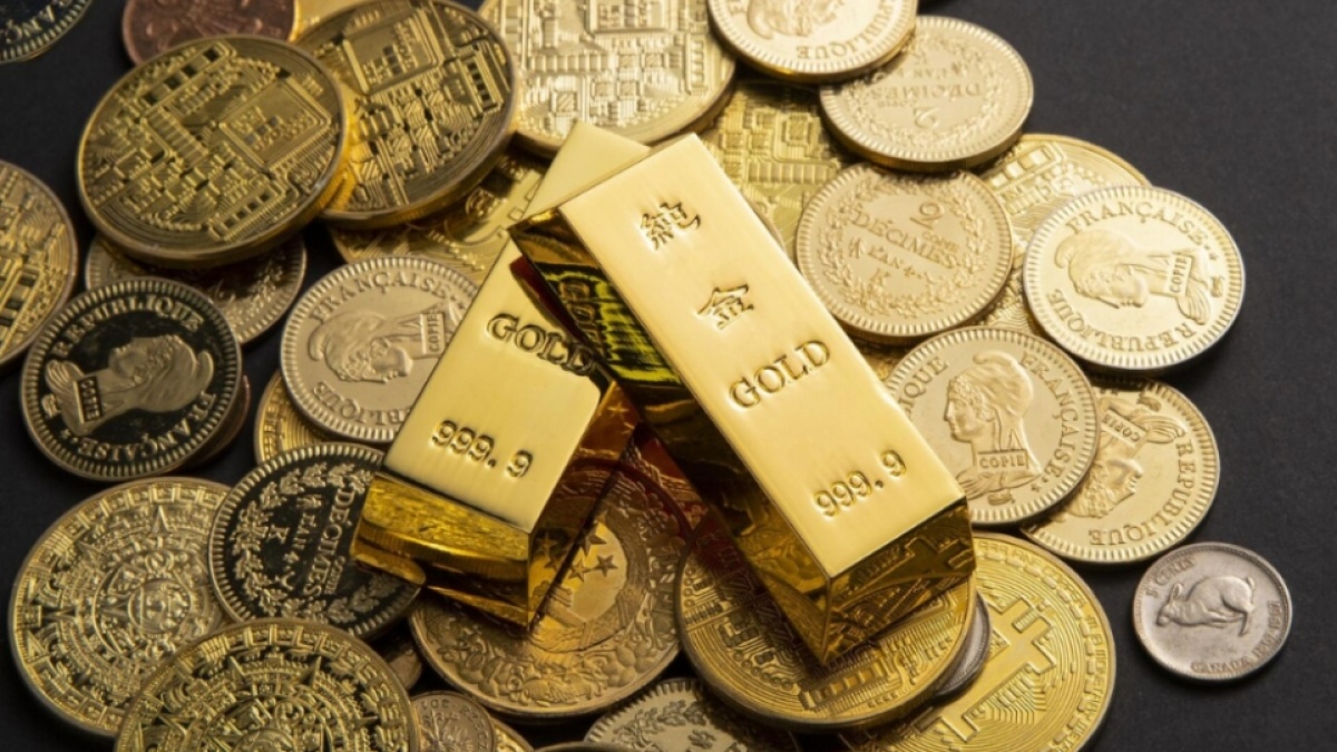 Harga Emas Meroket Usai Lebaran 2025? Cek Update Harga Antam & Perhiasan di Sini
