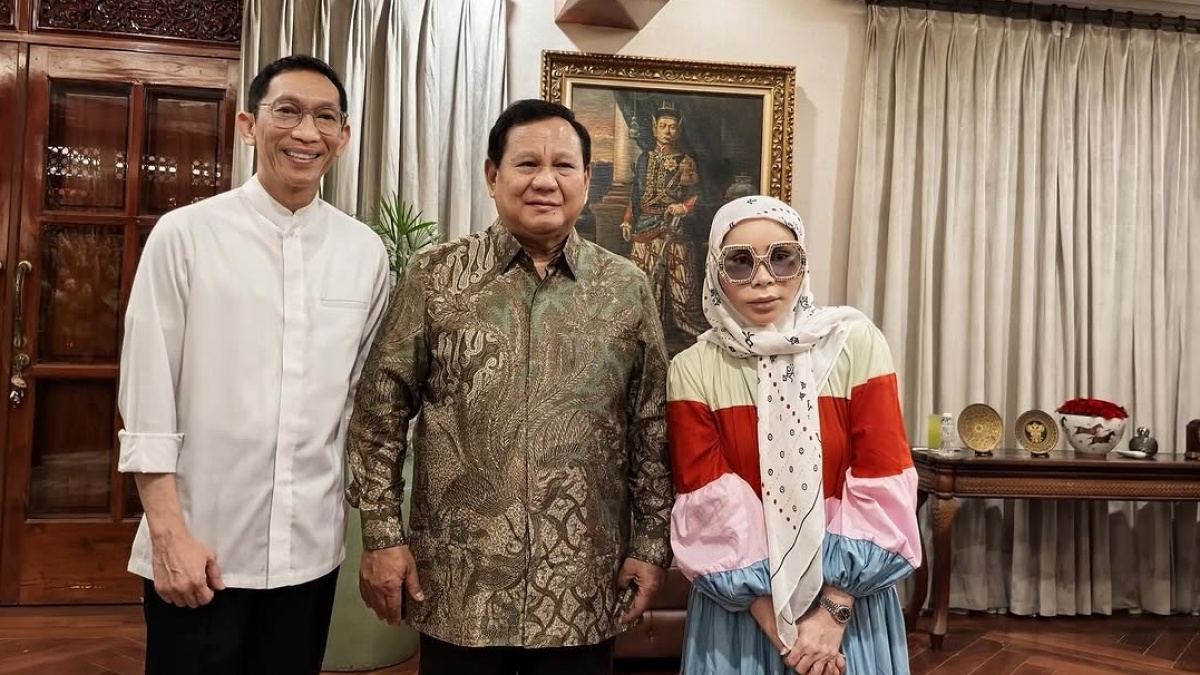 Paras Melly Goeslaw Jadi Omongan Saat Habiskan Malam Takbiran di Rumah Prabowo