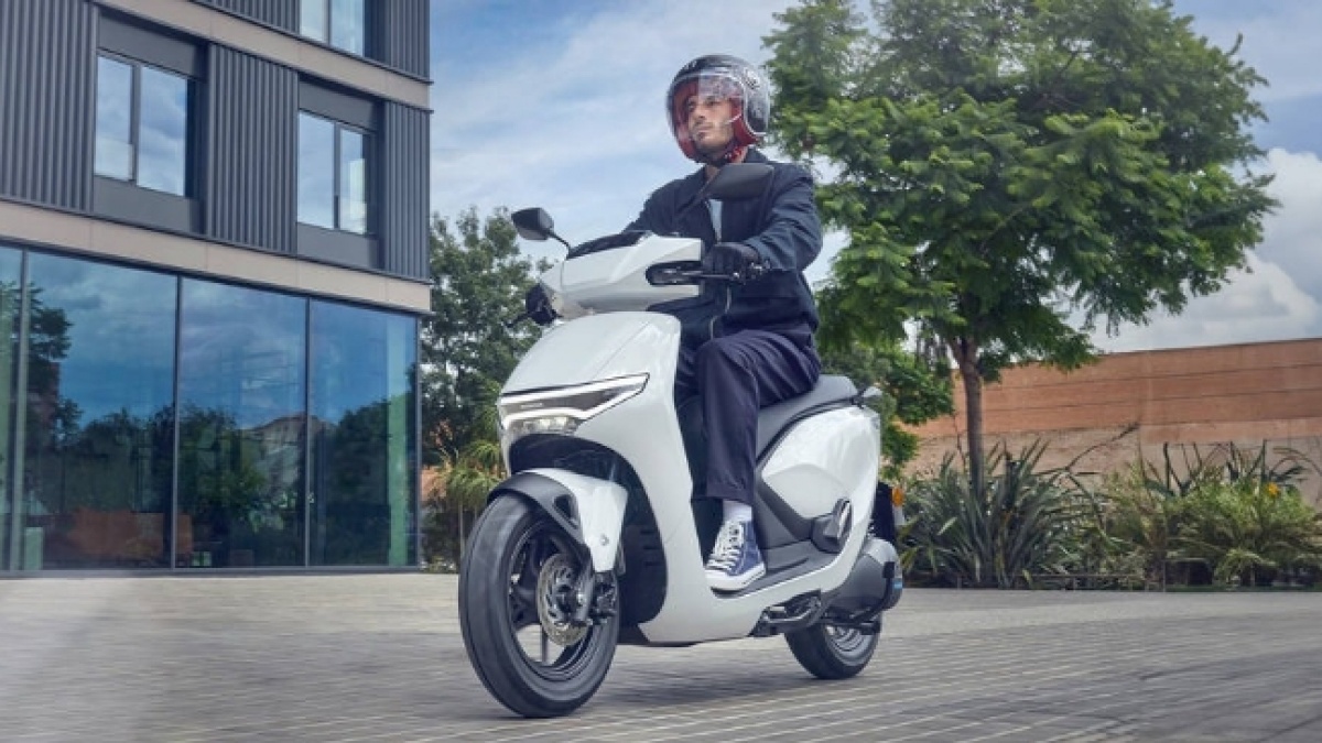 7 Rekomendasi Motor Listrik Honda Termurah 2025: Solusi Irit Tanpa BBM