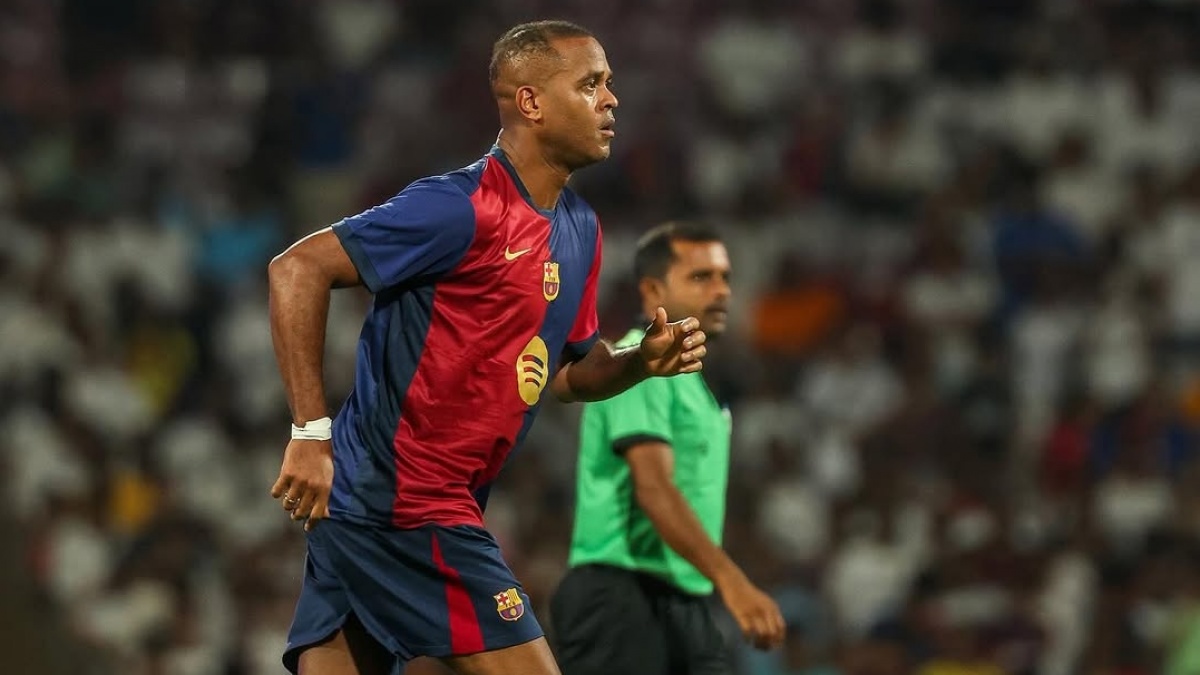 Main Bola Bareng, 3 Legenda Barcelona  yang Bisa Ditarik Patrick Kluivert ke Timnas Indonesia