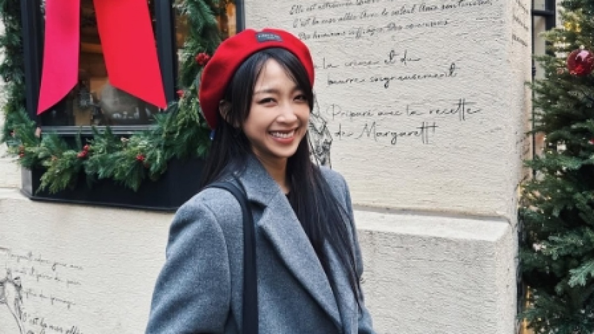 8 Gaya Fashion Dita Karang yang Memukau dengan Chic Style