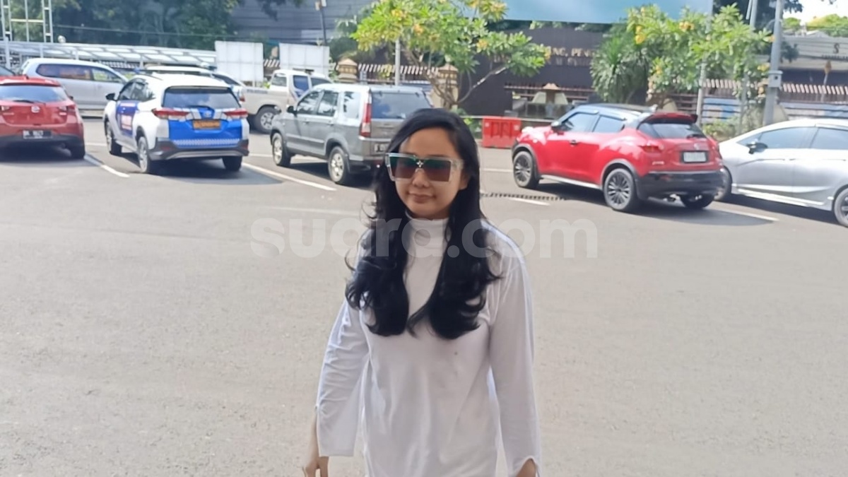 Tak Punya Suami, Denise Chariesta Program Hamil Anak Kembar Hasil Donor Sperma
