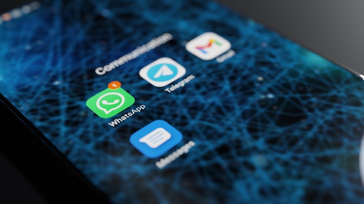 Penawaran Pinjol Lewat WA dan SMS Bisa Dilaporkan, Ini Aturannya