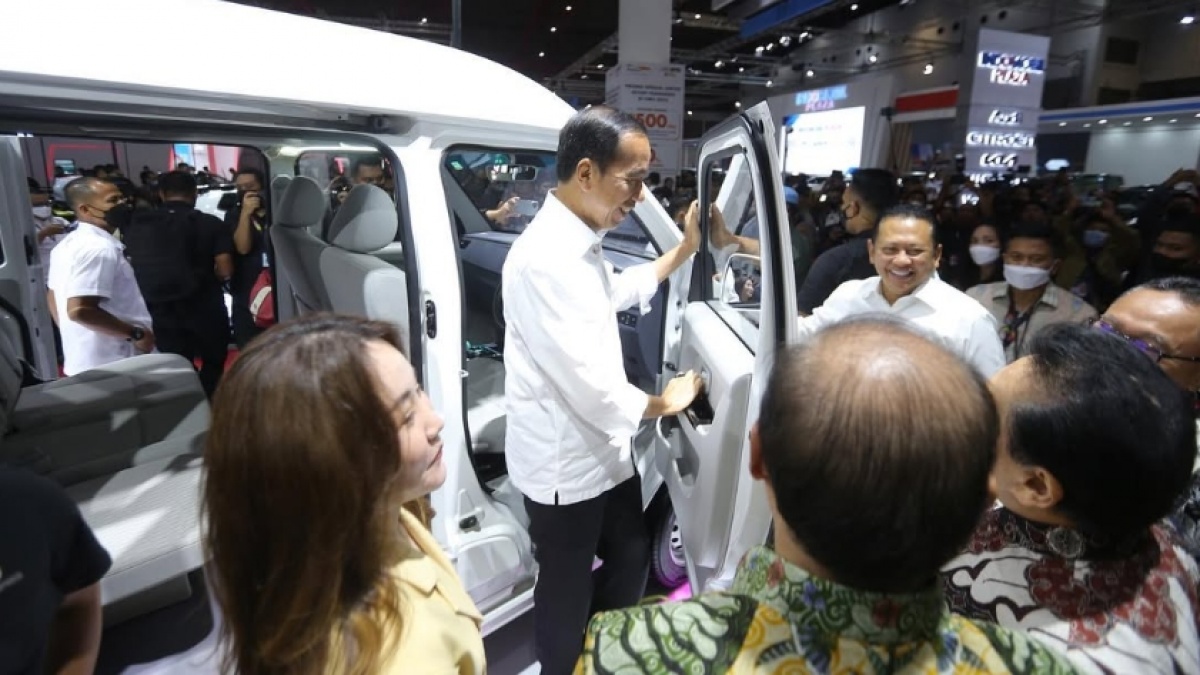 Mengingat Lagi Mobil Esemka yang Dipromosikan Jokowi, Warga Solo sampai Layangkan Gugatan