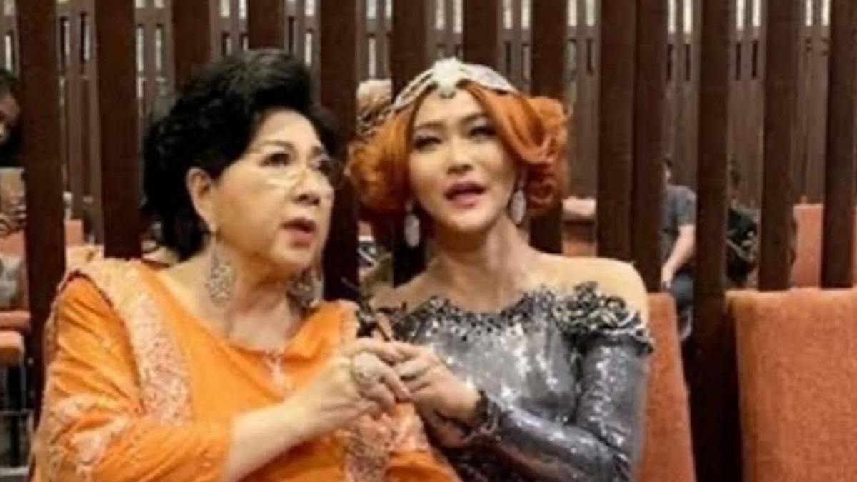 Inul Daratista Unggah Foto Bersama Titiek Puspa, Ungkap Cinta dan Doa untuk Sang Legenda