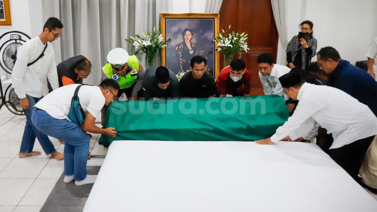Sebelum Meninggal, Titiek Puspa Sempat Curhat Soal Kepasrahan Hidup ke Anak