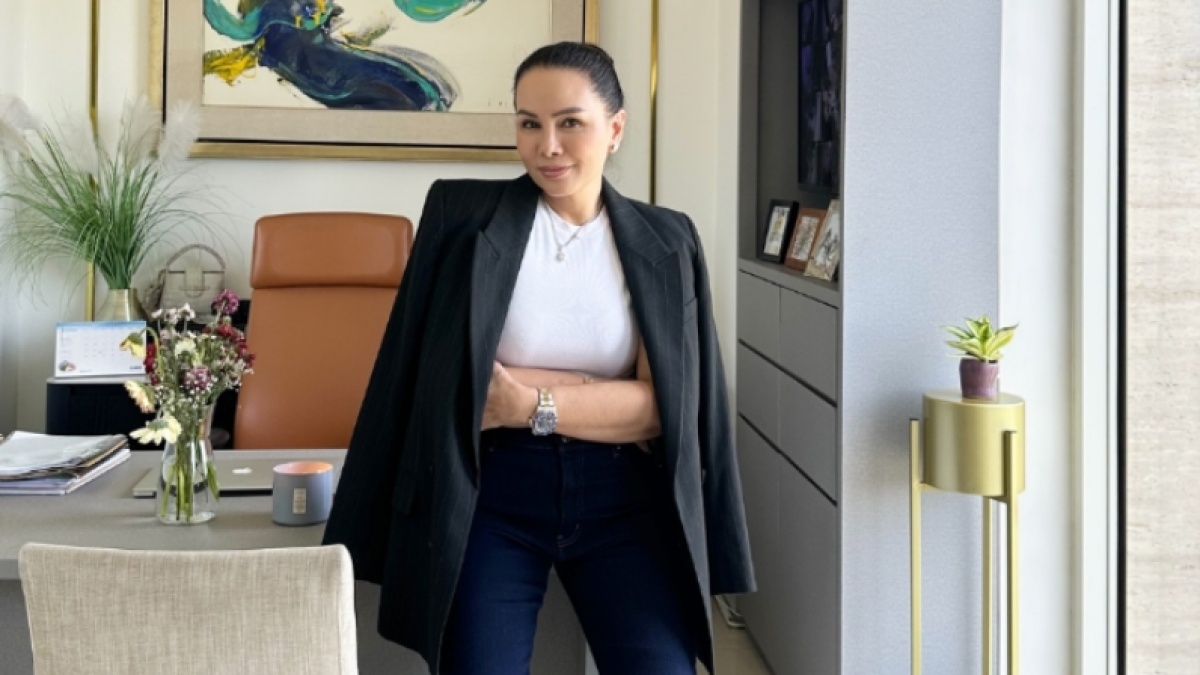 Sahabat Nikita Mirzani Semprot Fitri Salhuteru: Kita Jenguk, Nggak Perlu Koar-koar