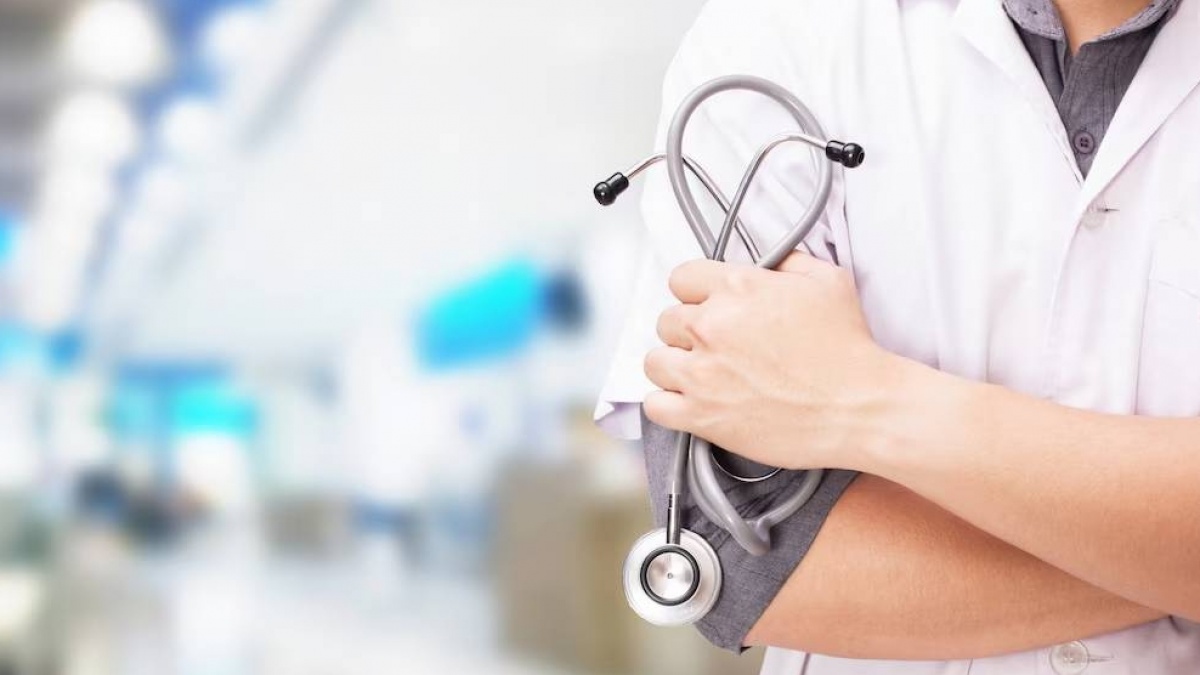Guru Besar UI Soroti Krisis Senyap di Dunia Medis: Mengapa Dokter yang Sakit Tetap Bekerja?