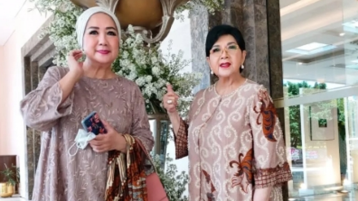 Titiek Puspa Punya Berapa Anak? Ini Profilnya