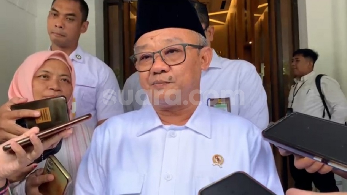 Sekolah Rakyat Belum Siap, Mendikdasmen: Bisa Mulai Agustus atau September