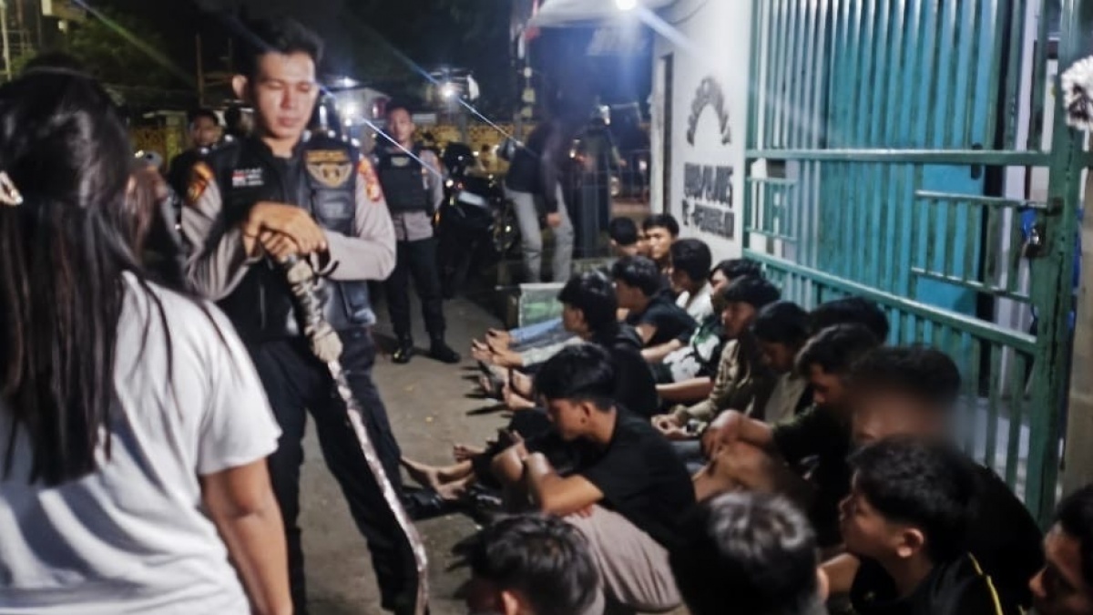 Sanksi Tegas Tawuran: 40 KJP Siswa Jakarta Melayang, Tapi Harapan Sekolah Tak Boleh Padam