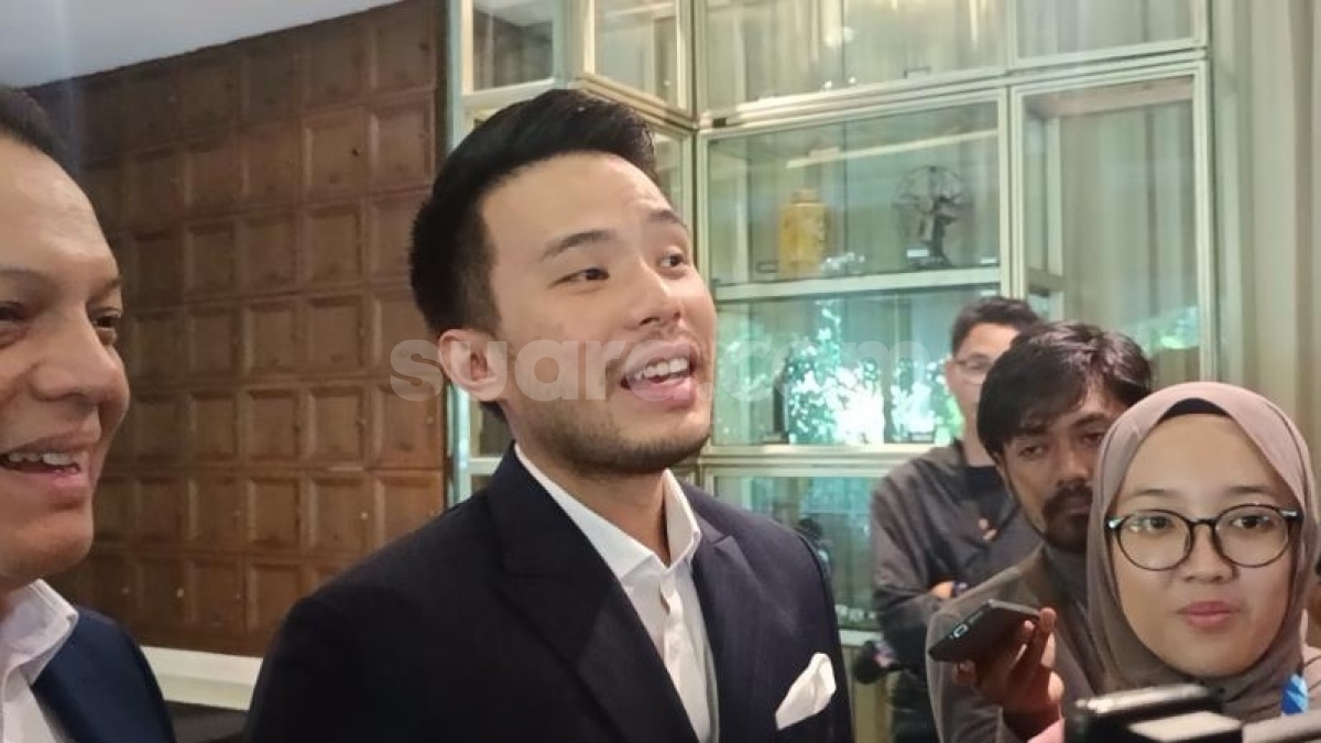 Pengacara Jokowi Skakmat Roy Suryo: Buat Apa Lihat Ijazah Asli, Percaya Lab Polisi atau Lab Anda?