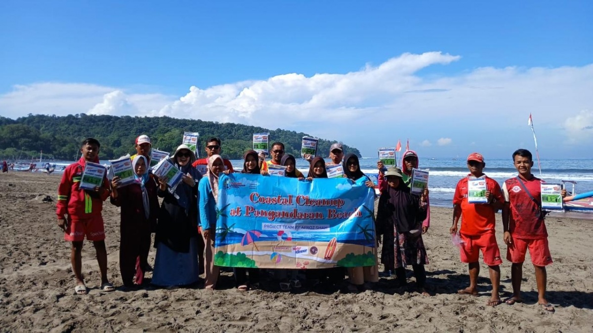 Peduli Lingkungan dan Alam dengan Menjadikan Pantai Pangandaran Bersih Maksimal