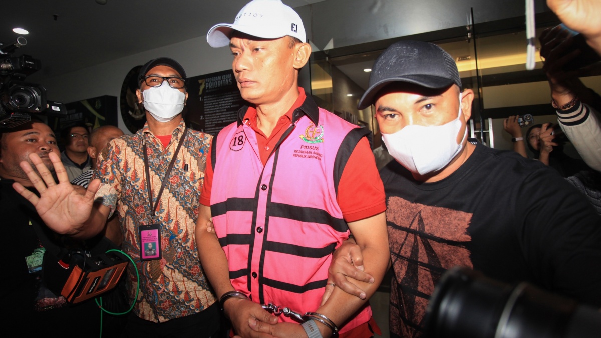 Diduga Terima Suap Rp 60 Miliar Buat Bebaskan Koruptor Sawit, Eks Ketua PN Jaksel Disidang Hari Ini