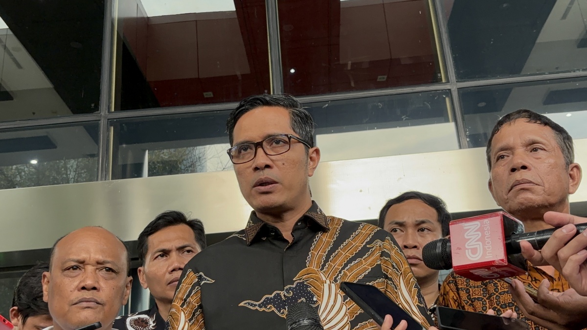 Terungkap! Alasan KPK Periksa Febri Diansyah Terkait Kasus Suap PAW yang Jerat Hasto
