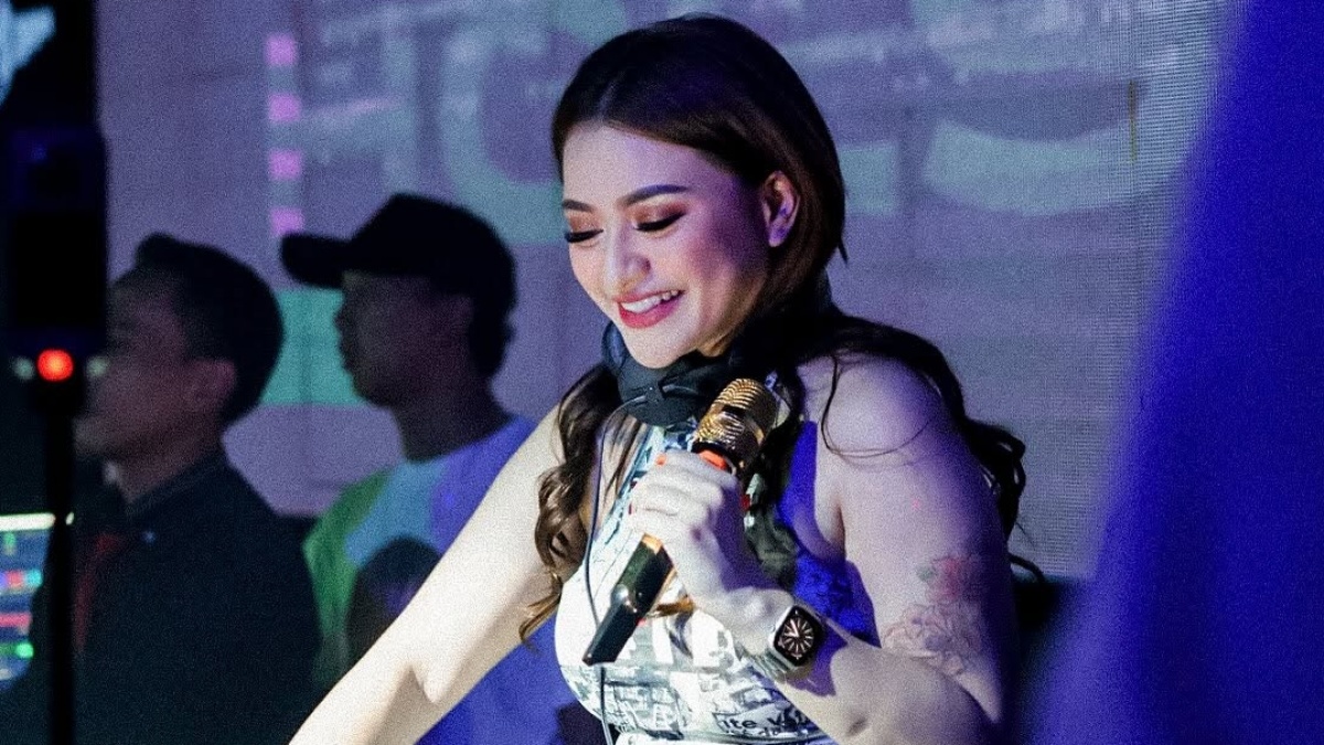 Nathalie Holscher Bantah Satu Circle dengan DJ Panda, Batalkan Proyek Setelah Viral Parodi Hamil ?