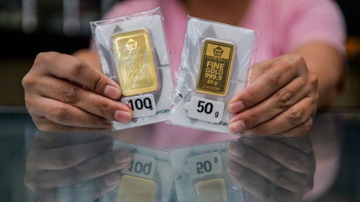 Pecah Rekor, Harga Emas Antam Resmi Tembus Rp2 Juta/Gram