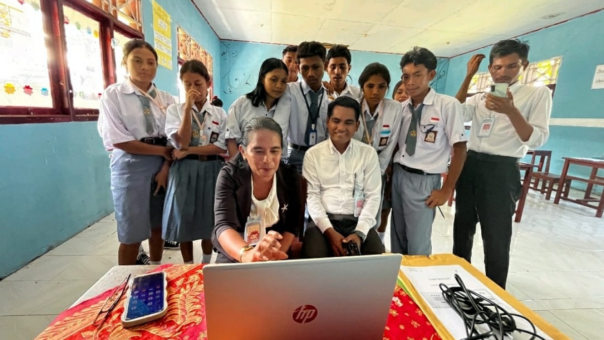 Telkomsat Wujudkan Pemerataan Digital Lewat Layanan Internet Gratis untuk Pendidikan