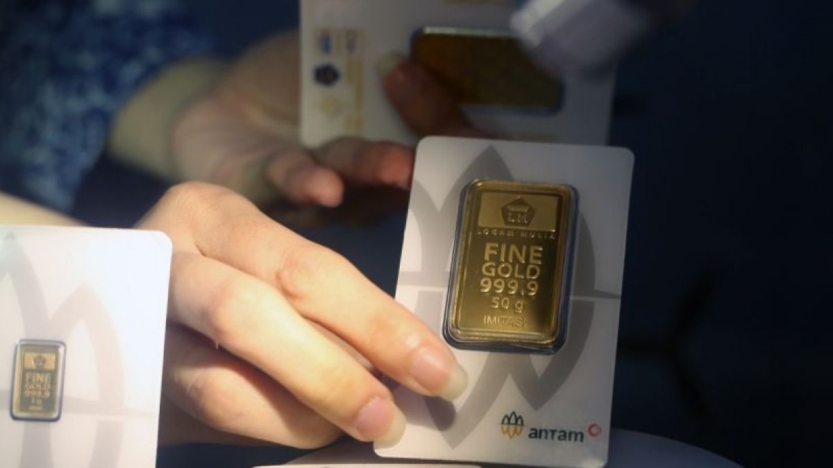Harga Emas Terbang Tinggi! Saatnya Investasi atau Justru Jual Simpanan?