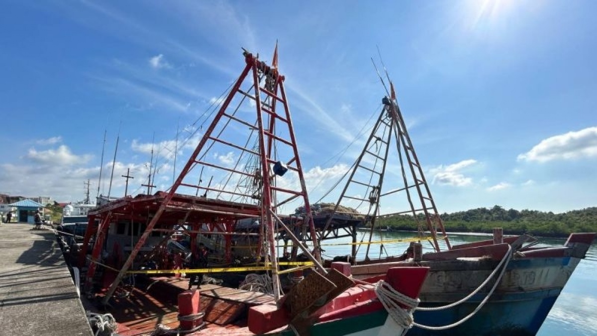 Berkeliaran di Natuna Utara Diduga Curi Ikan, 2 Kapal Berbendera Vietnam Berakhir Kayak Gini