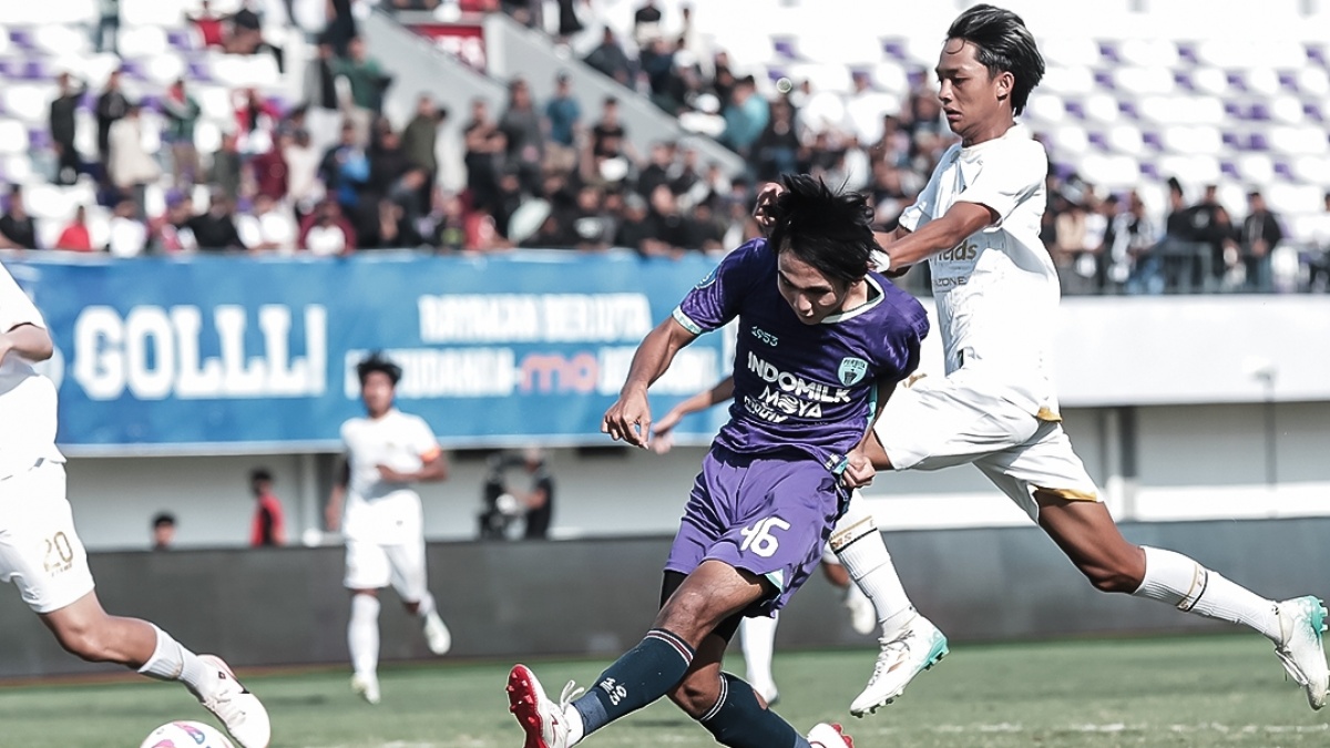 Banjir Gol! Persita Sikat Arema FC dalam Duel Menegangkan