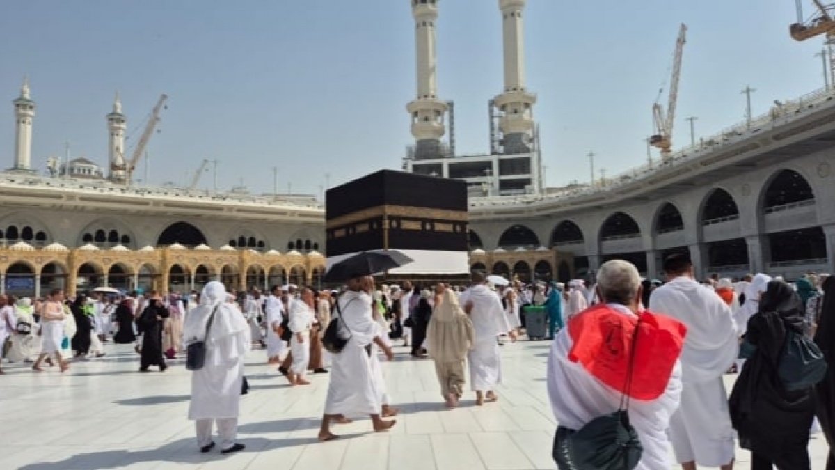 Berkaca dari Kejadian Arif Muhammad 'Mak Beti', Ini Adab saat Berada di Tanah Suci