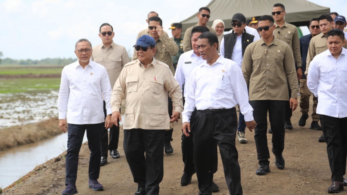 Presiden Prabowo dan Mentan Amran Pimpin Tanam Padi Serentak di 14 Provinsi