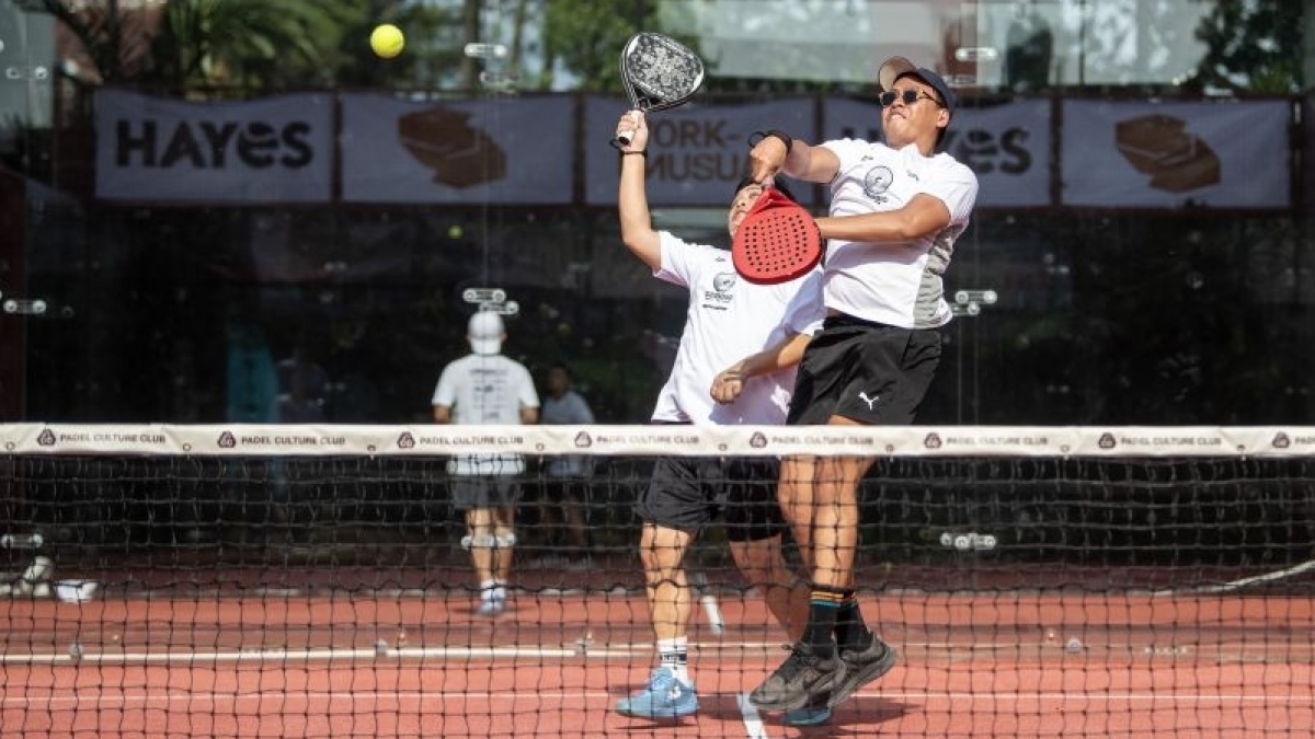Jangan Sampai Nyesel! Olahraga Padel Ternyata Bisa Bikin Mata Rusak Parah, Ini Kata Dokter