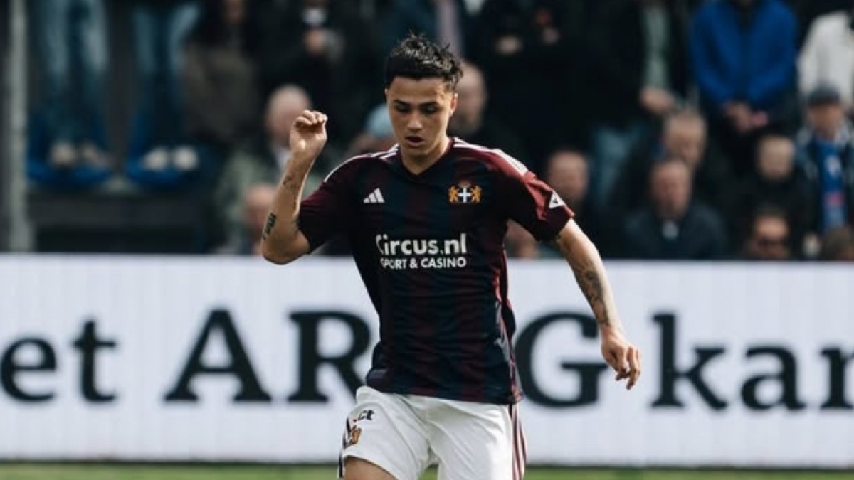 Gelandang Manchester City: Jaga Eliano Reijnders di Persib Bandung
