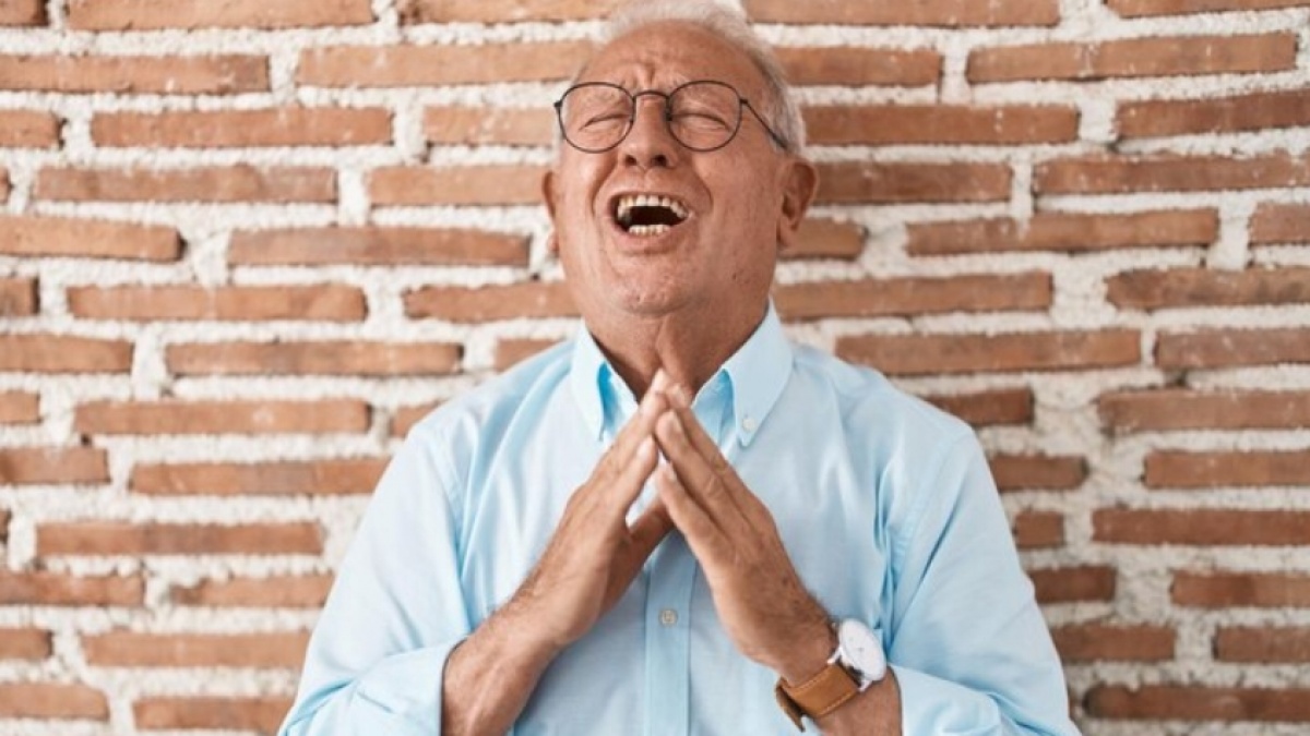 35 Jokes Bapak Bapak Versi Tebak-Tebakan, Dijamin Capek Ketawa!