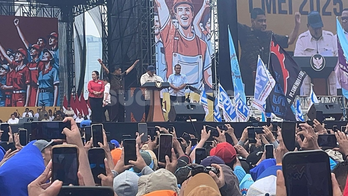 Di Depan Massa Buruh, Prabowo Sindir Jabatan Kapolri dan Panglima TNI: Wah, Alamat Gak Diganti Nih