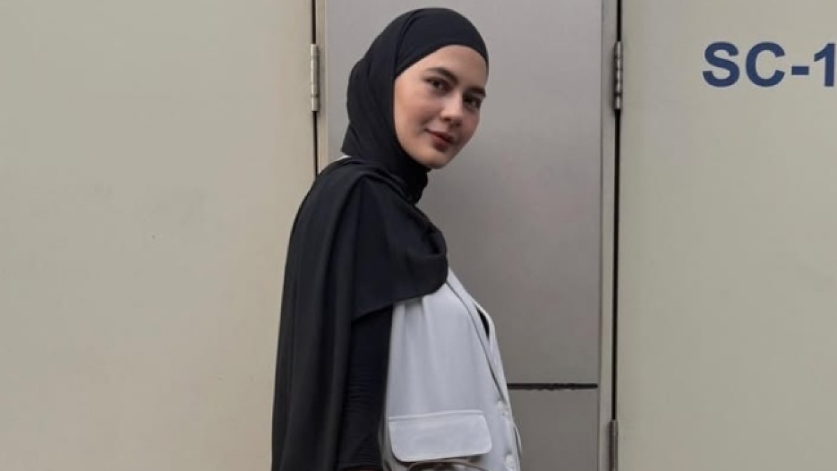 Paula Verhoeven Tunjukkan KTP Baru Berstatus Cerai Hidup
