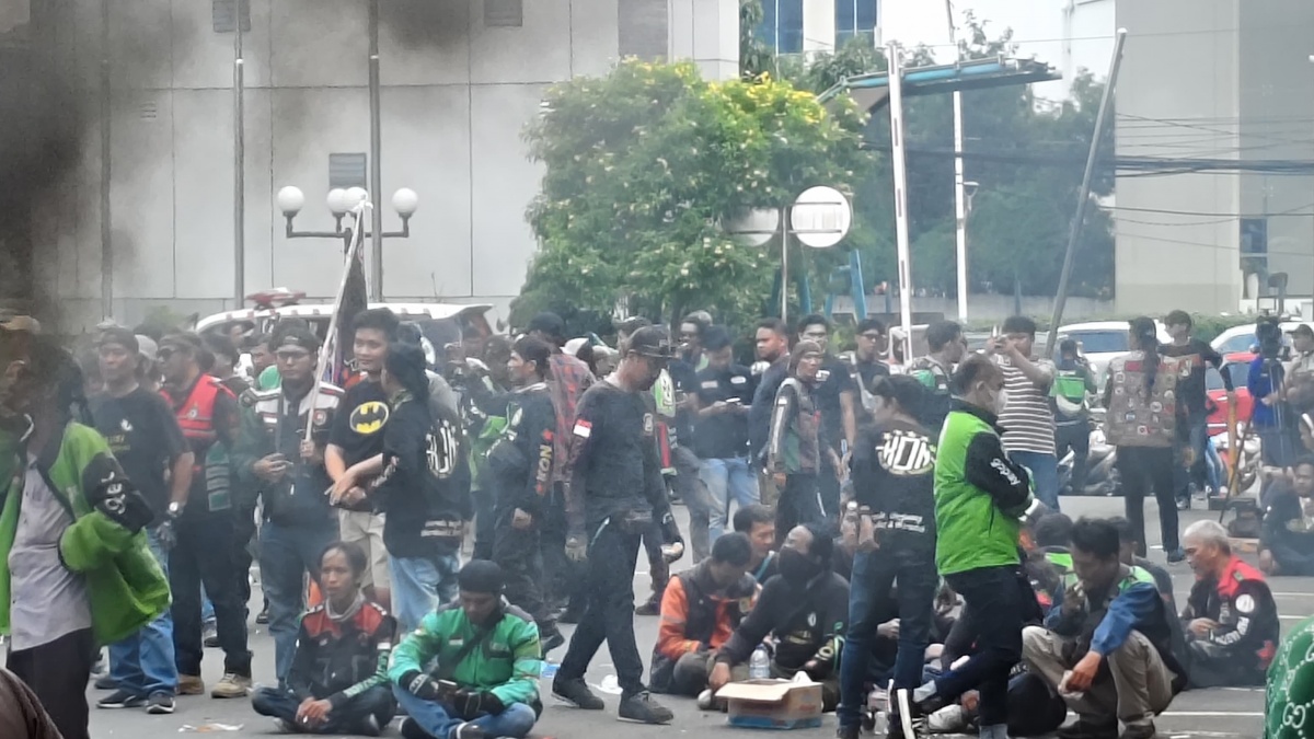 Ojol Geruduk Kemnaker: Tolak Politisasi, Jangan Paksa Kami Jadi 'Buruh'!