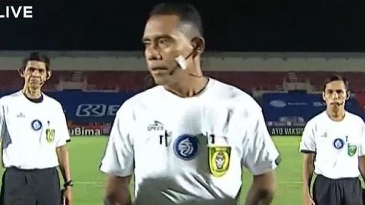 Profil Gedion Dapaherang, Wasit Persib Bandung Vs Barito Putera yang Keputusannya Tuai Sorotan
