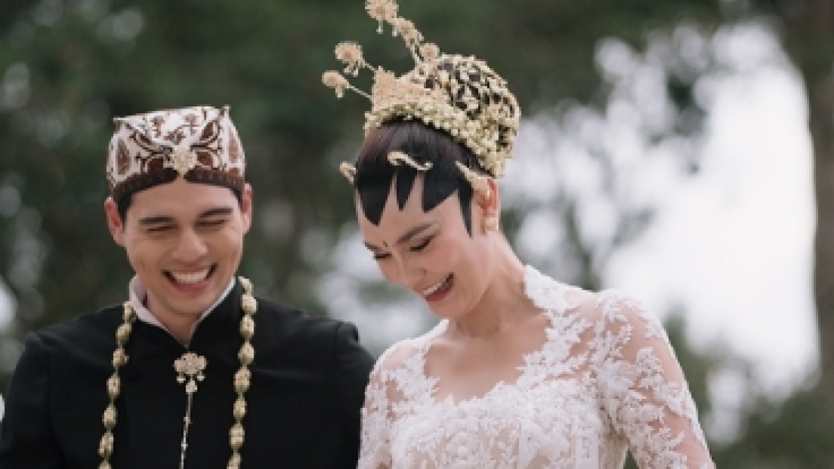Menangis Saat Maxime Bouttier Dinner dengan Cewek Lain, Melaney Ricardo Ungkap 'Saingan' Luna Maya