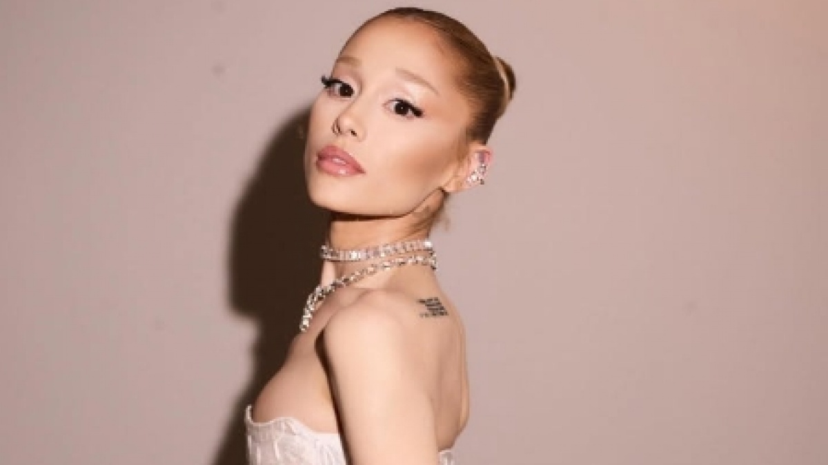 Raih Penghargaan di MTV VMAs, Ariana Grande: Terima Kasih Kaum Gay